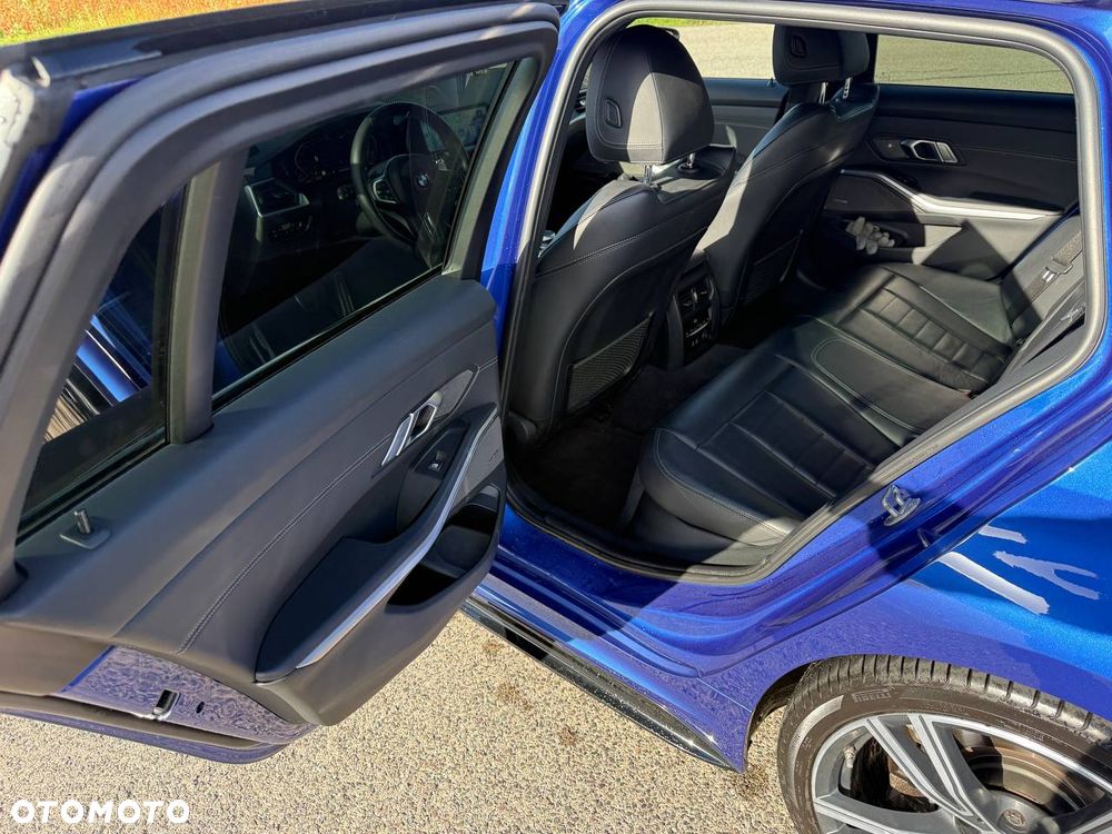 BMW Seria 3 320d M Sport Shadow sport - 31