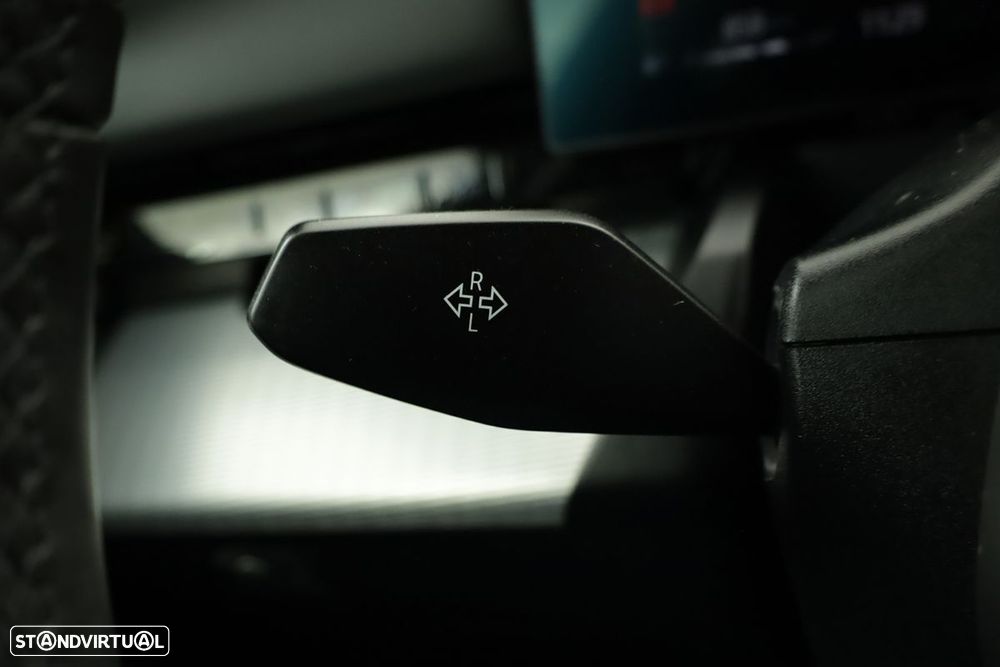 BMW 520 d Pack Desportivo M - 17