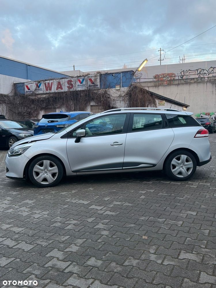 Renault Clio 1.2 16V 75 Experience - 5