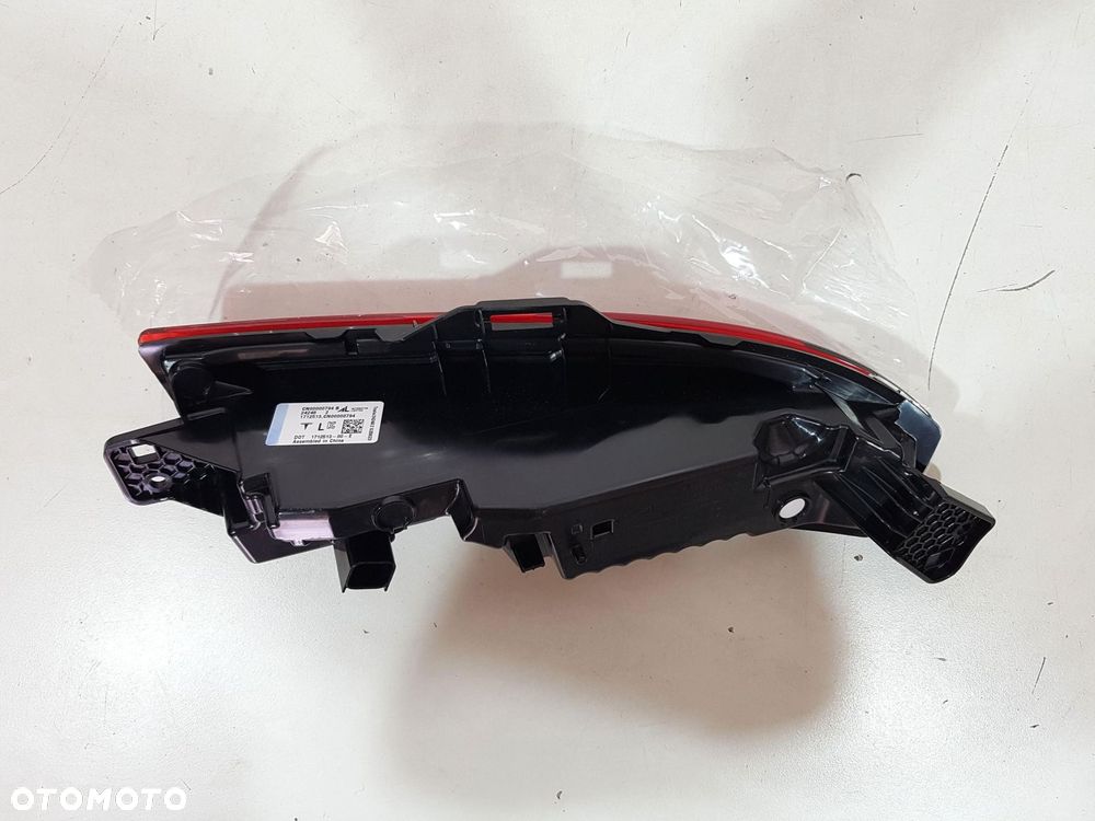 TESLA 3 HIGHLAND HL 23 LAMPA TYŁ TYLNA W ZDERZAK LEWA 1712513-00-E NOWA ORG - 4