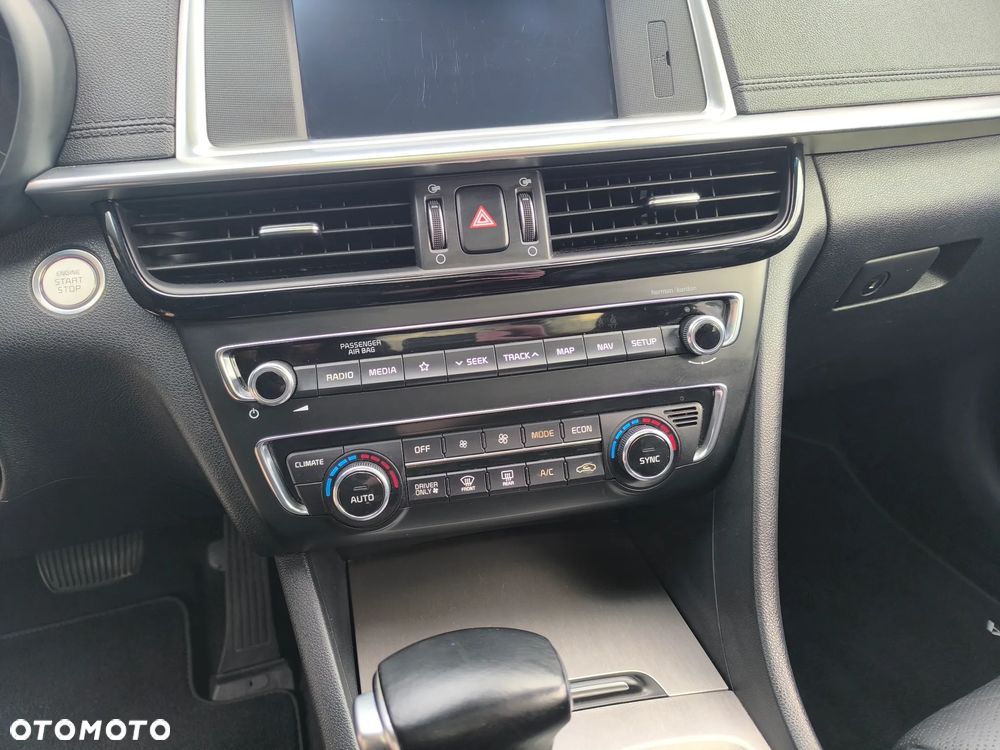 Kia Optima Plug-in Hybrid - 29