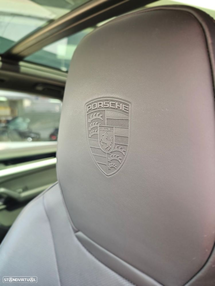 Porsche Cayenne E-Hybrid Tiptronic S Black Edition - 28