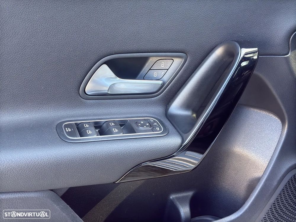 Mercedes-Benz A 180 d 7G-DCT Edition 2020 - 19