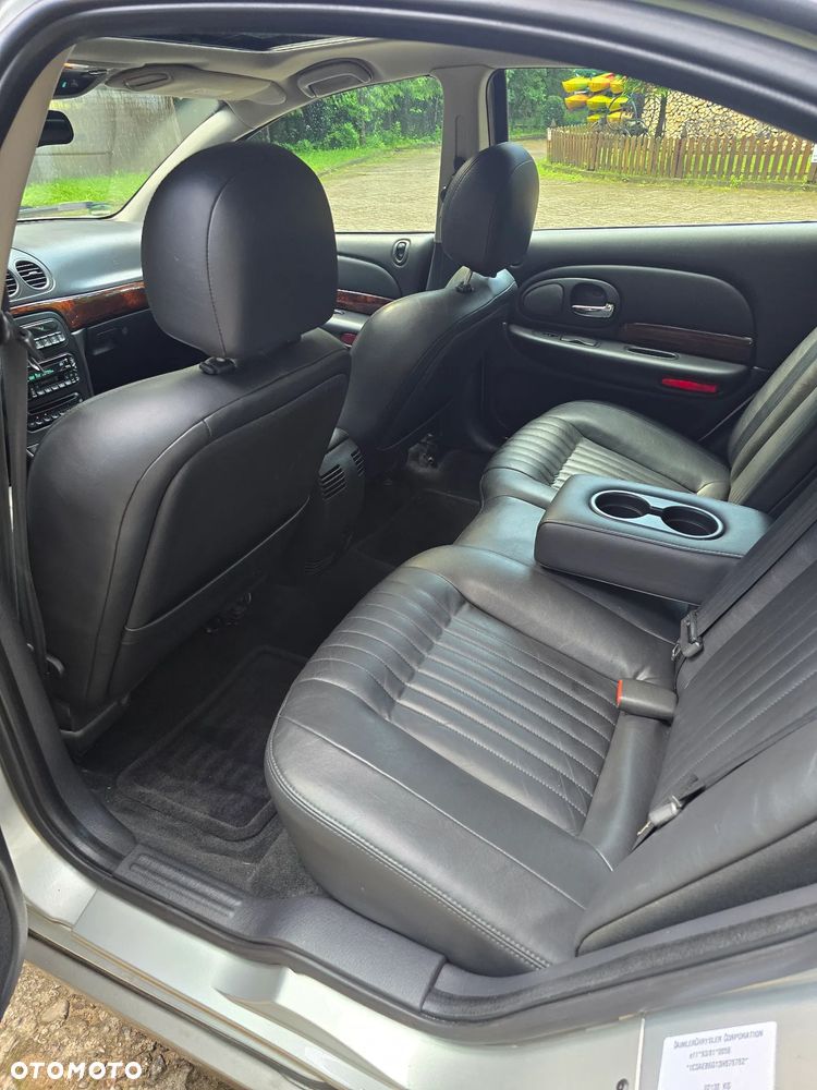Chrysler 300M - 19