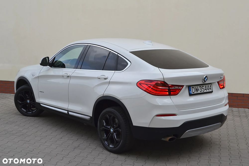 BMW X4 xDrive20i xLine - 11