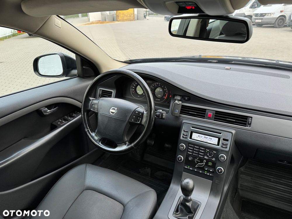 Volvo V70 2.0 Kinetic - 14