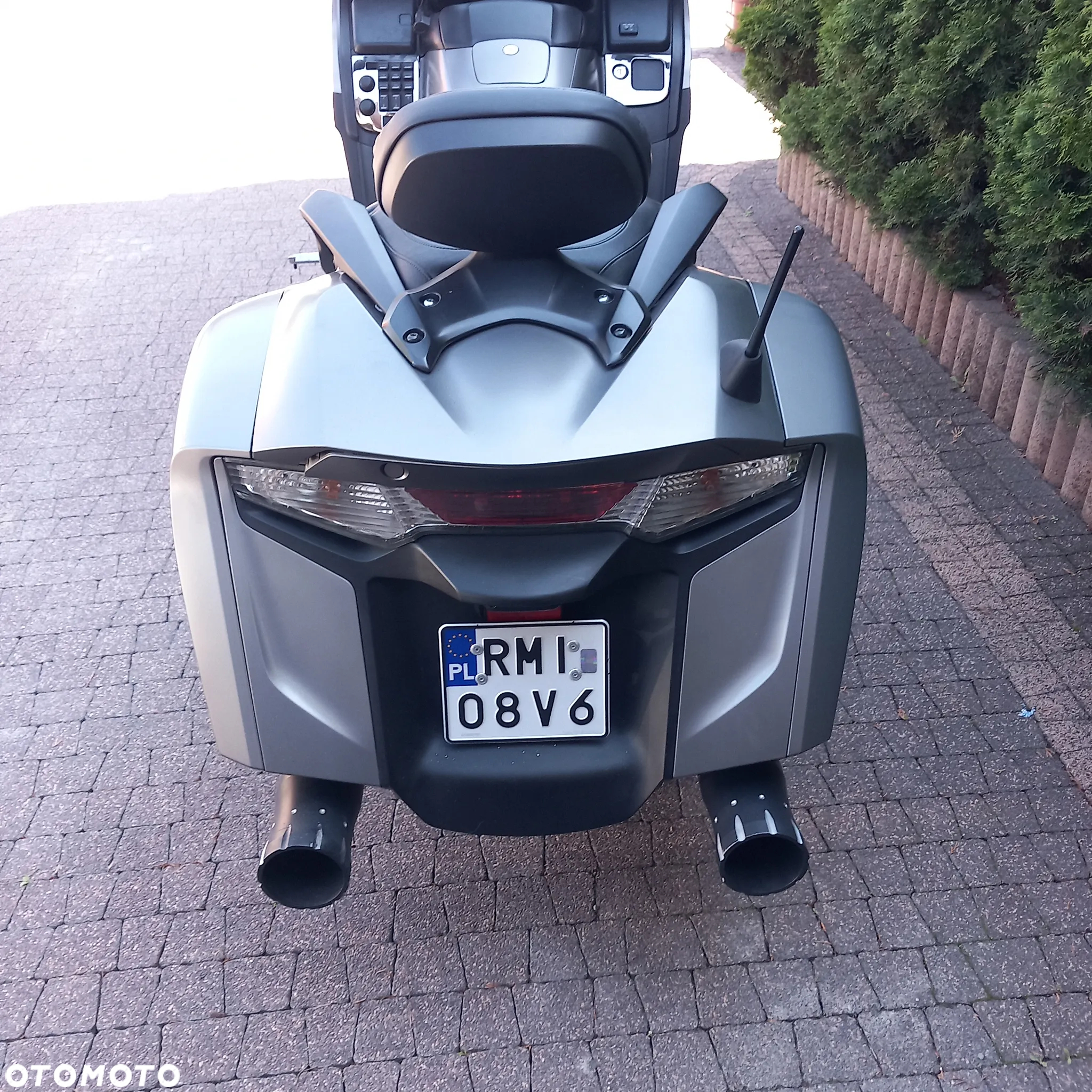 Honda GL - 5