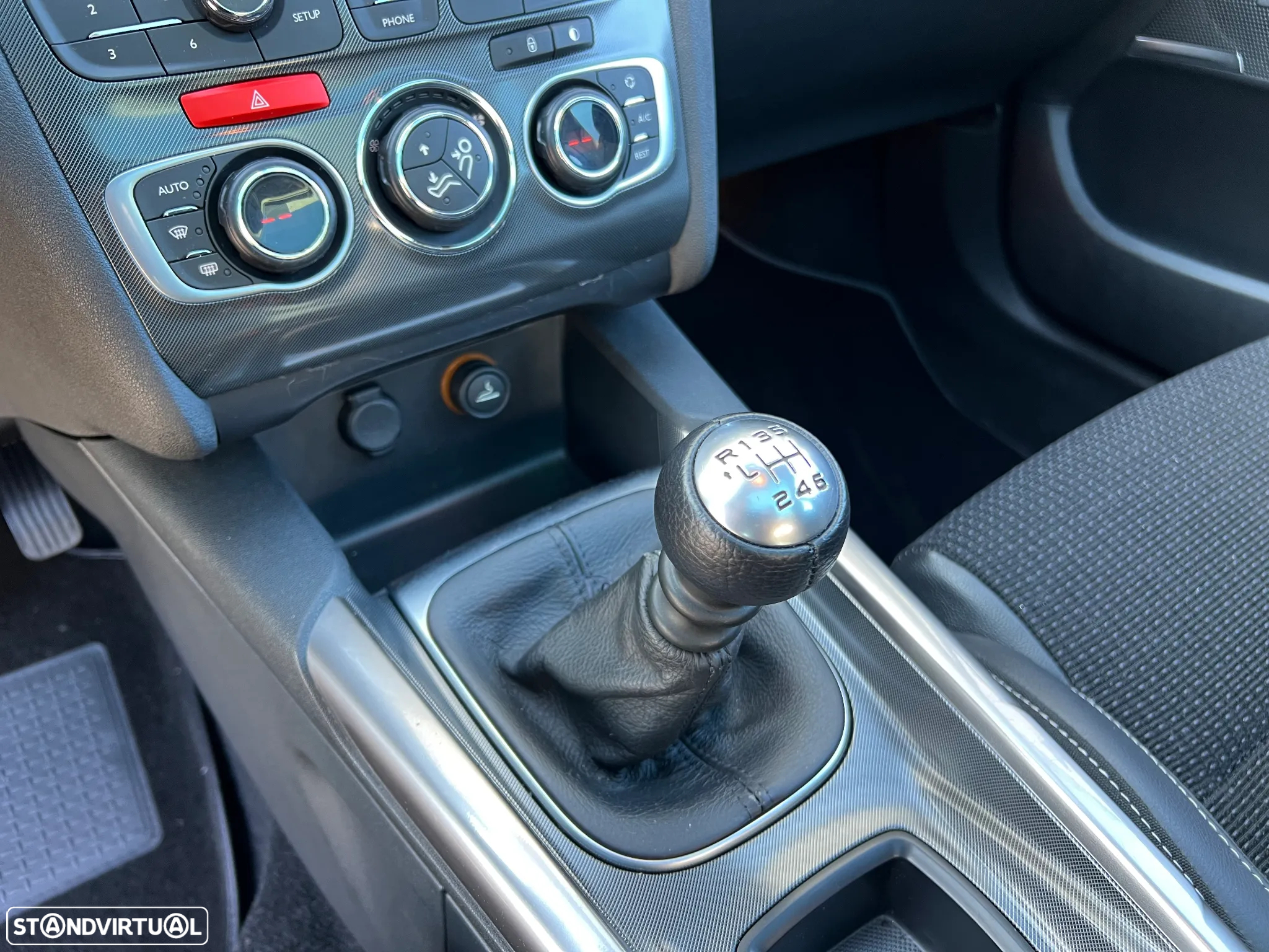 Citroën C4 1.6 HDi Exclusive - 26