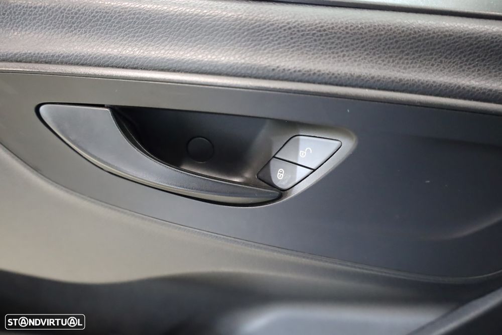 Mercedes-Benz Sprinter 315 CDI/43 Luxo (2+2+2+3) - 19