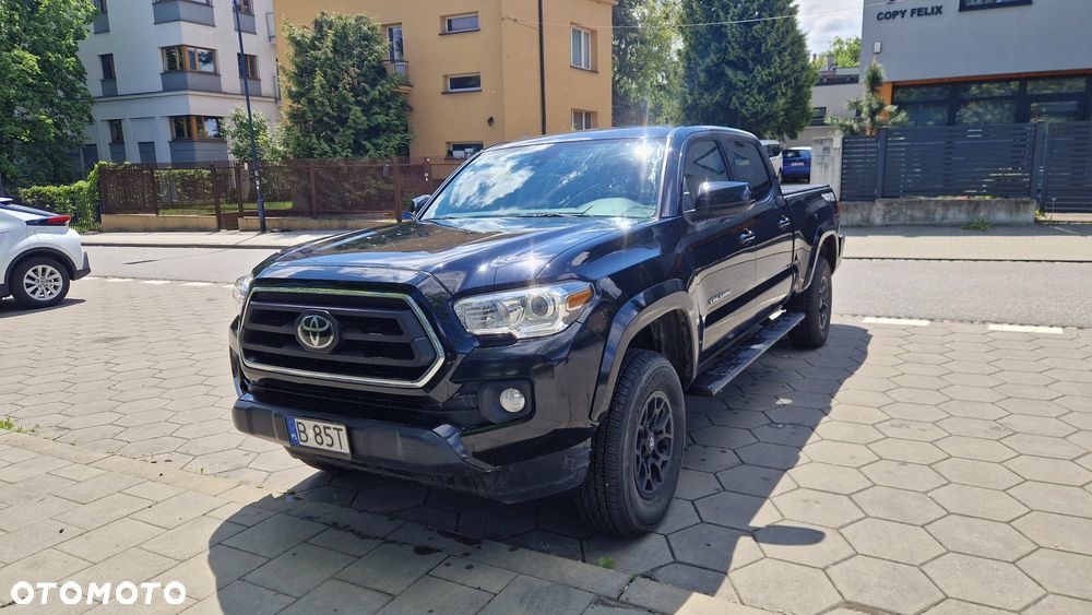 Toyota Tacoma - 2