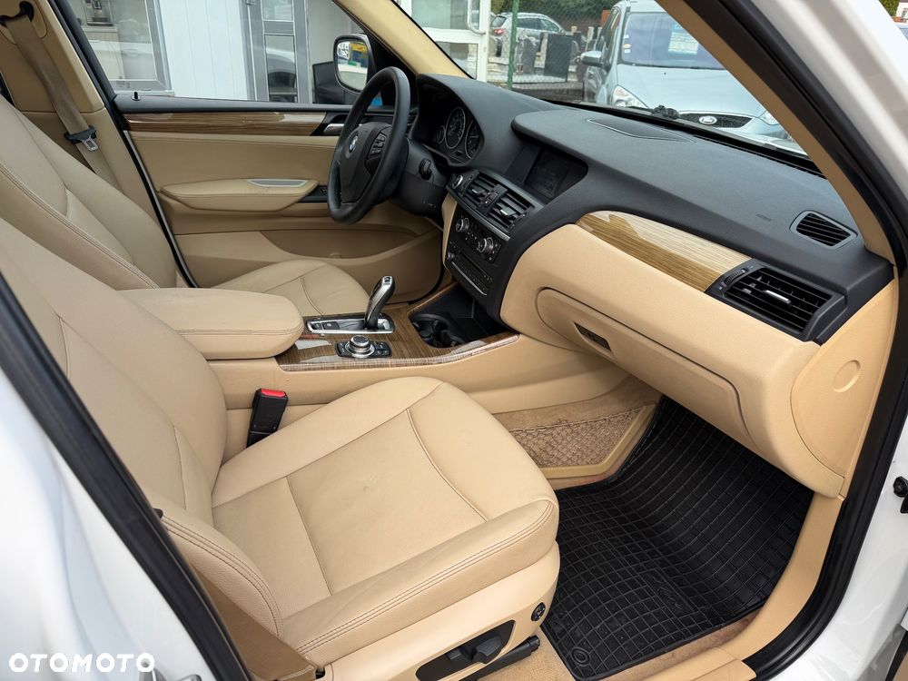 BMW X3 28i xDrive - 9
