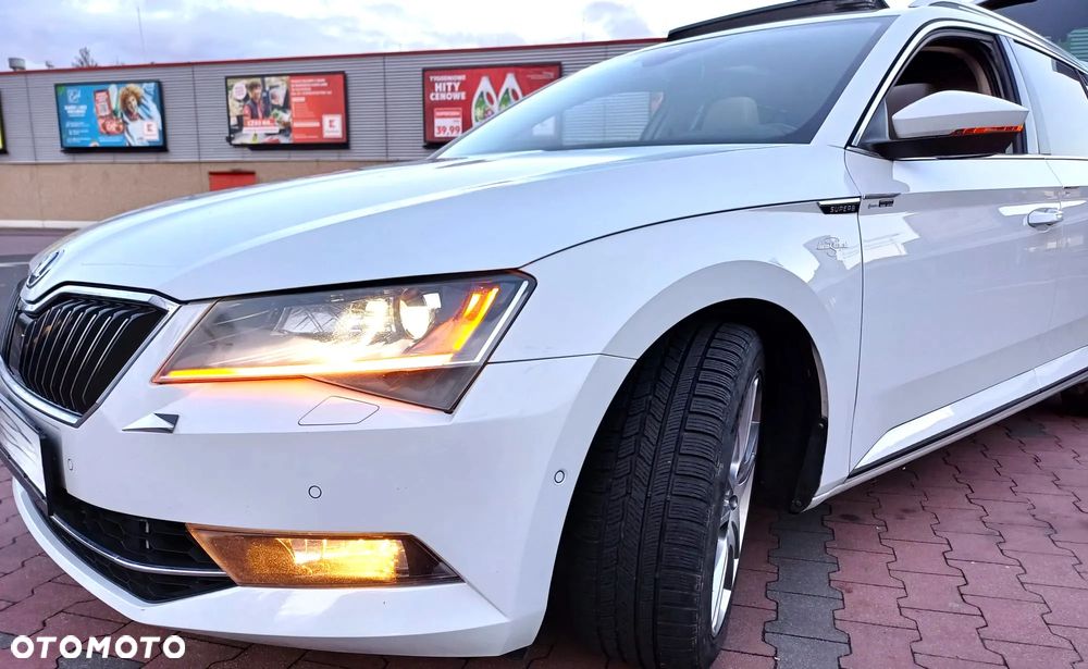 Skoda Superb Combi 2.0 TSI 4x4 DSG L&K - 18