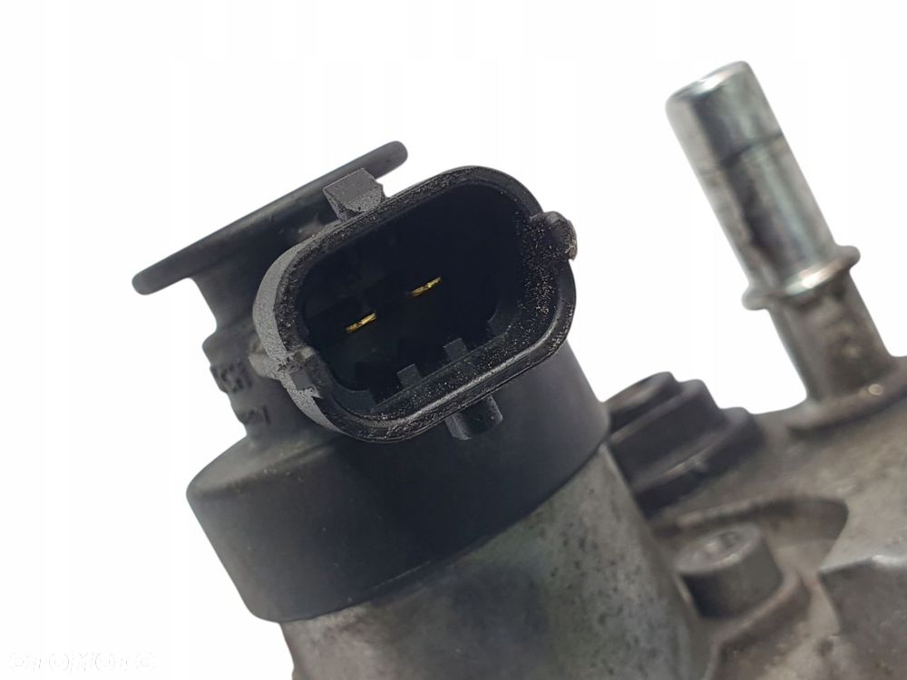 POMPA WTRYSKOWA Peugeot Partner Citroen C4 1.6 E-HDI 9688499680 0445010516 - 15
