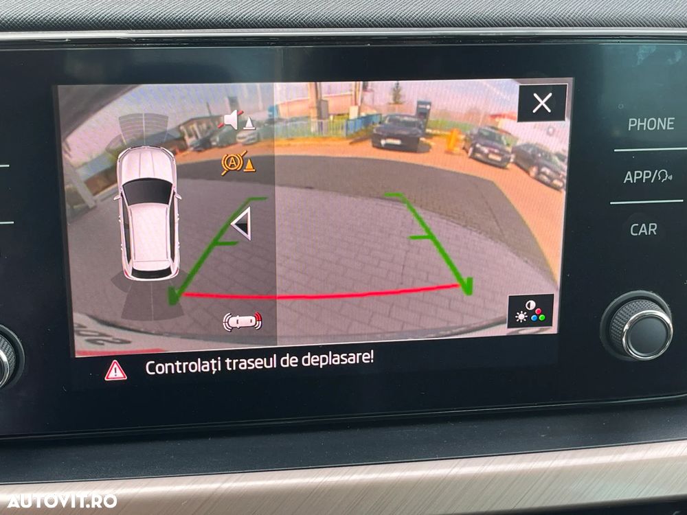 Skoda Kamiq 1.0 TSI Style - 27