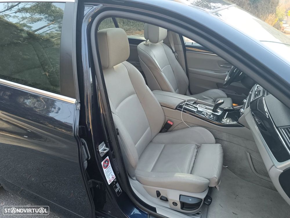 BMW 520 d Touring Aut. Luxury Line - 11