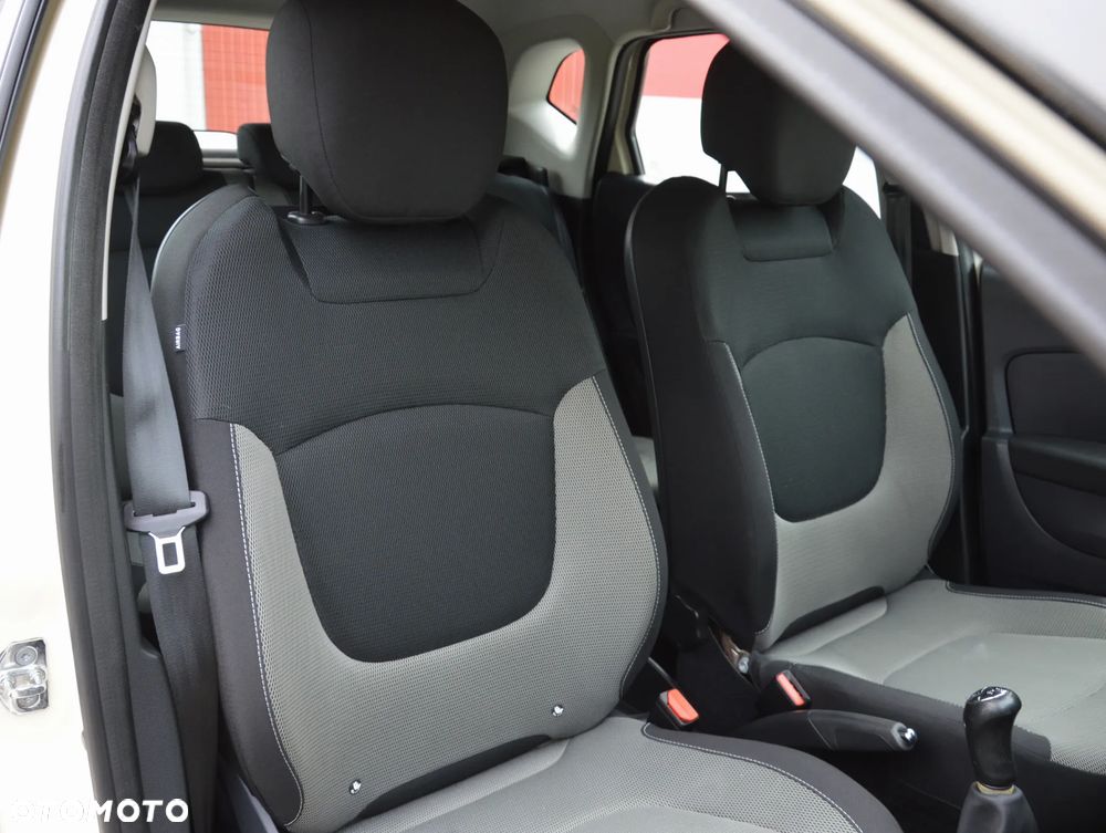 Renault Captur - 24