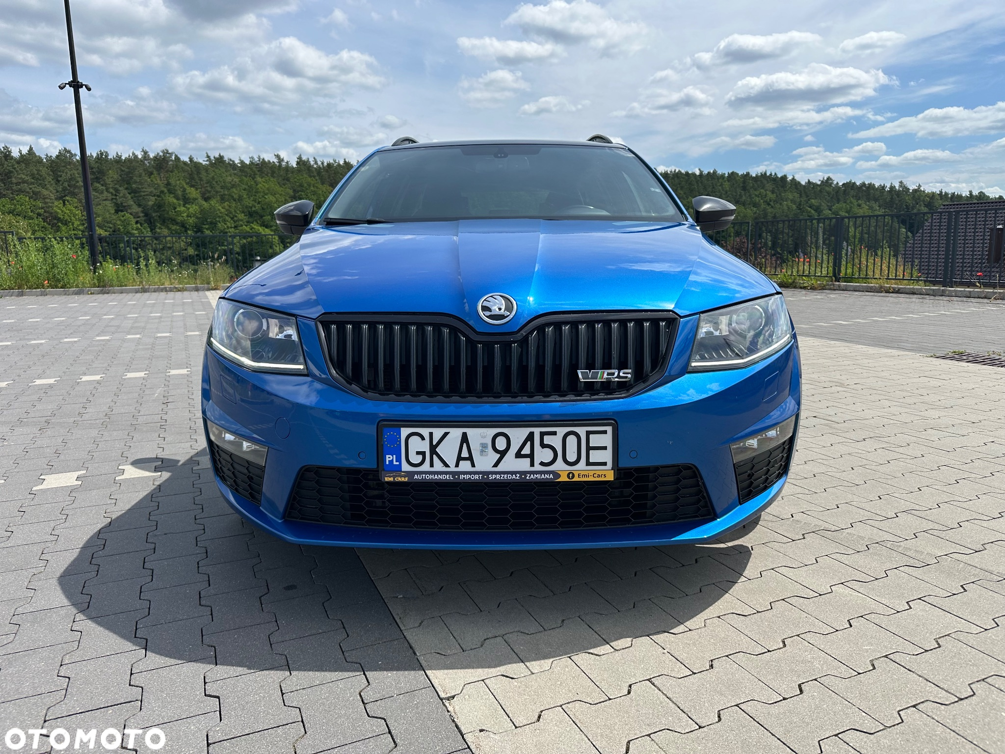 Skoda Octavia Combi 2.0 TDI DSG RS - 2