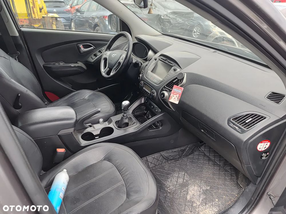 Hyundai ix35 2.0 CRDi Premium 2WD - 18