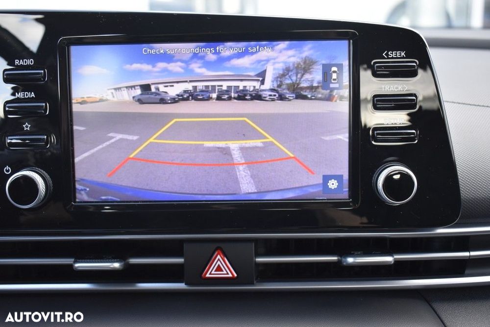 Hyundai Elantra 1.6 l 123 CP CVT Exclusive - 14