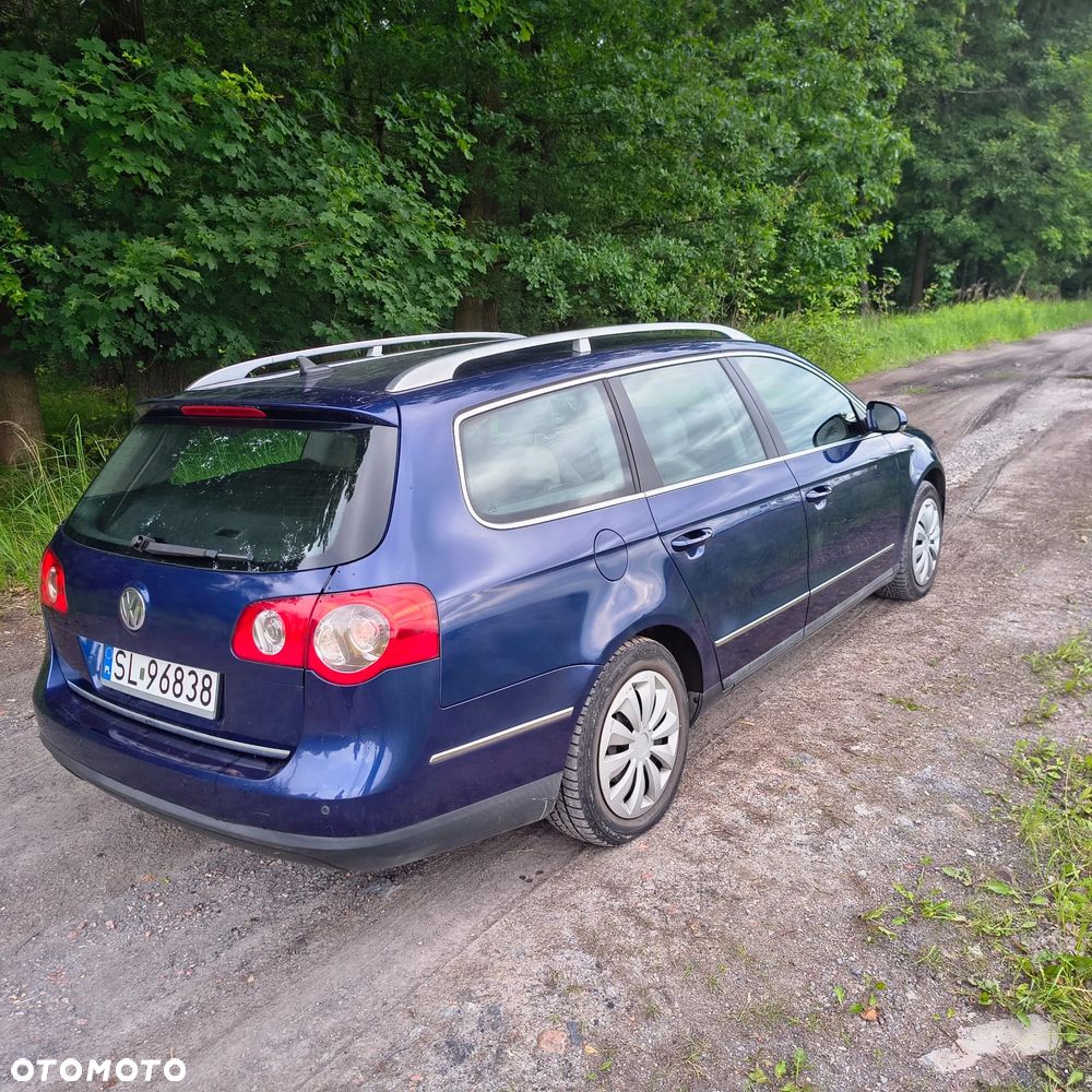 Volkswagen Passat 2.0 TDI Highline - 15