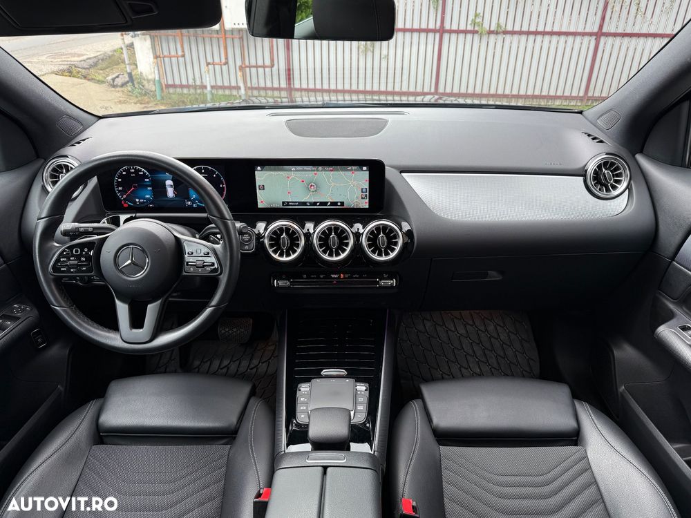 Mercedes-Benz GLA 200 d 4Matic 8G-DCT - 5