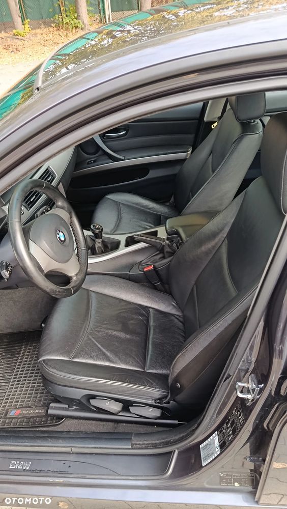BMW Seria 3 318i - 14
