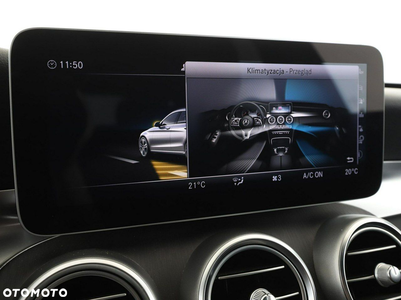 Mercedes-Benz Klasa C 300 d T 4Matic 9G-TRONIC AMG Line - 28