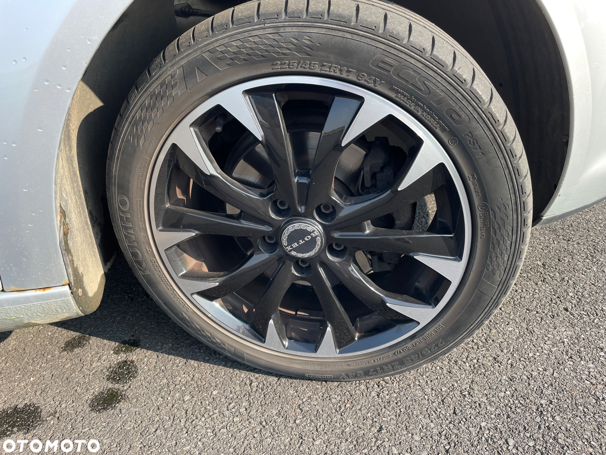 Volkswagen Touran - 8