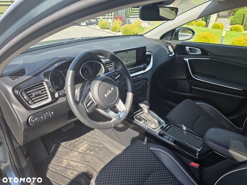 Kia Ceed - 23