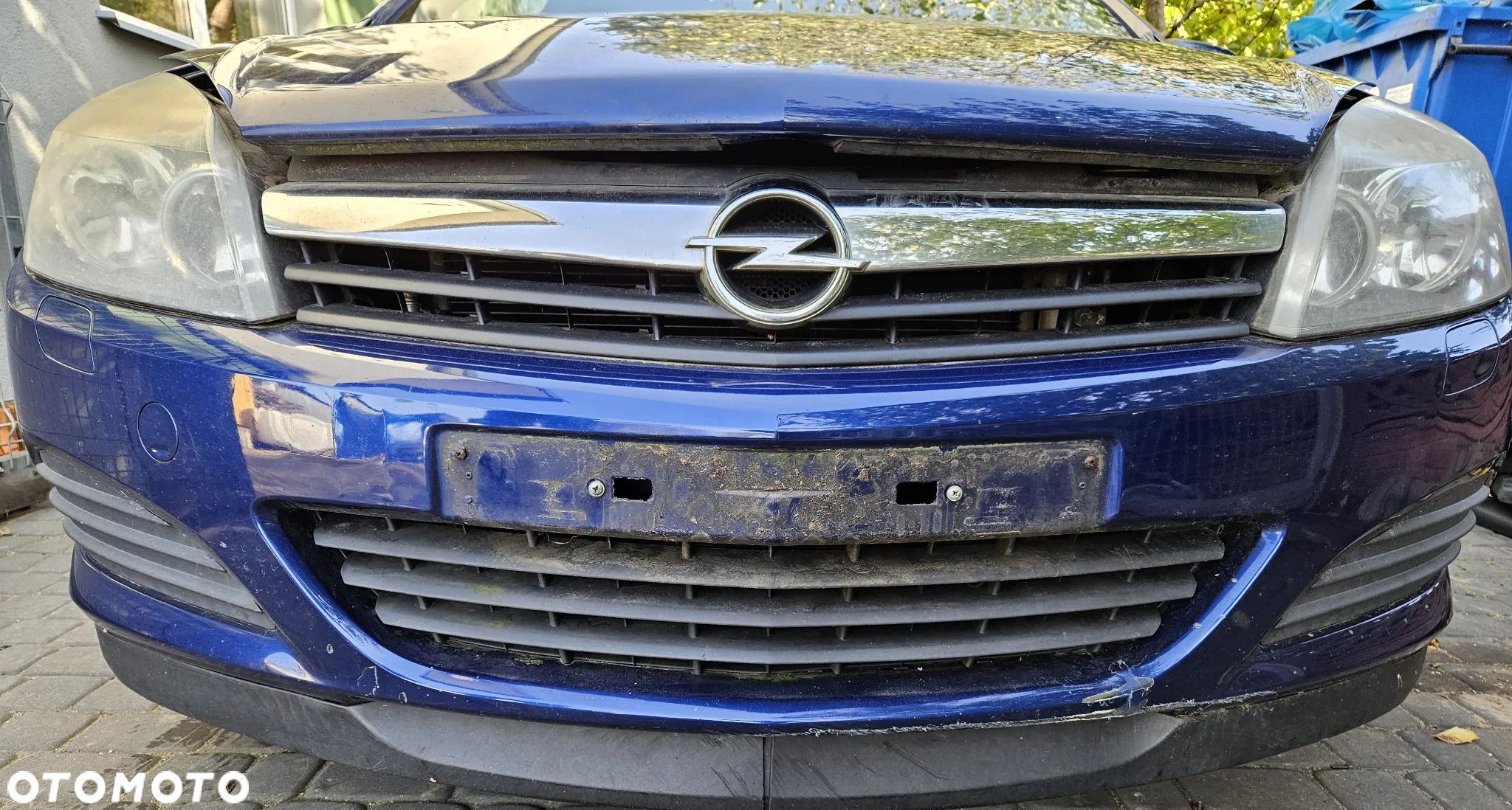 Opel Astra H III 3 GTC Grill atrapa - 1
