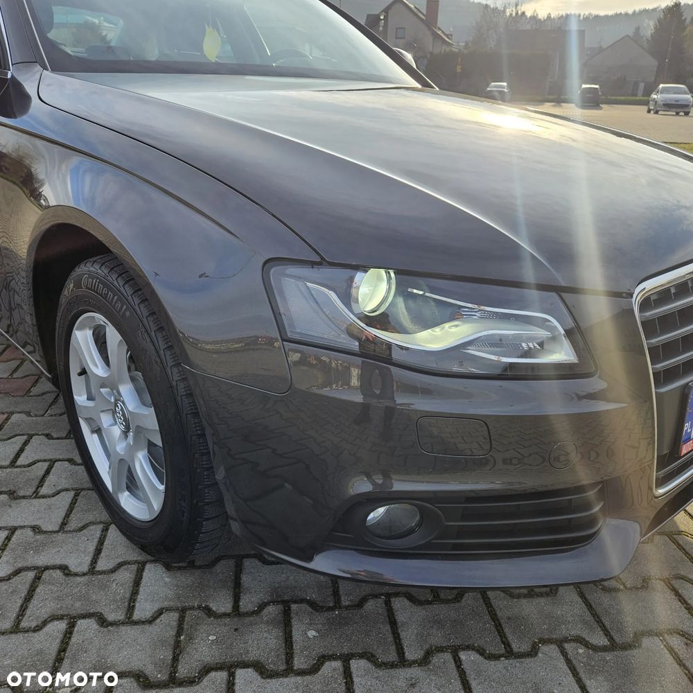 Audi A4 Avant 2.0 TDI DPF Ambiente - 25