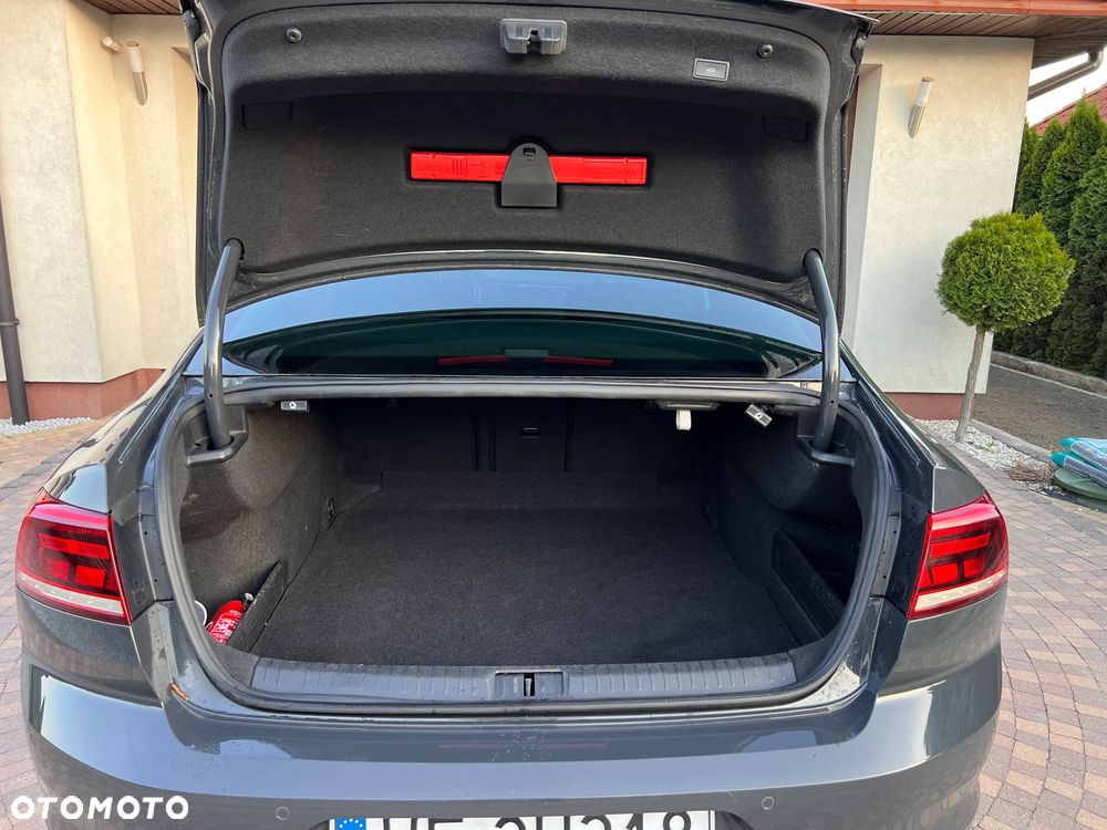 Volkswagen Passat ver-2-0-tdi-evo-business - 32