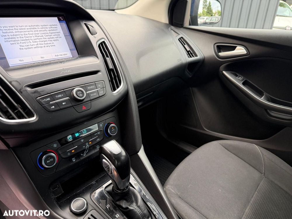 Ford Focus - 7