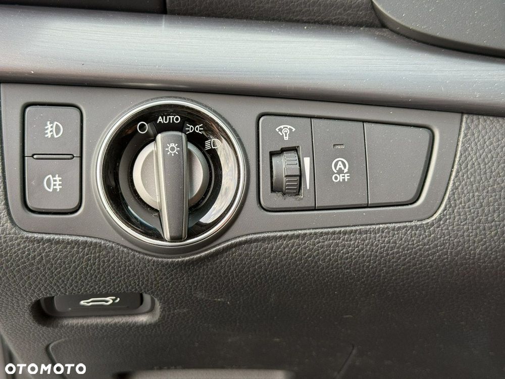 Hyundai i40 Kombi 1.7 CRDi Premium - 17