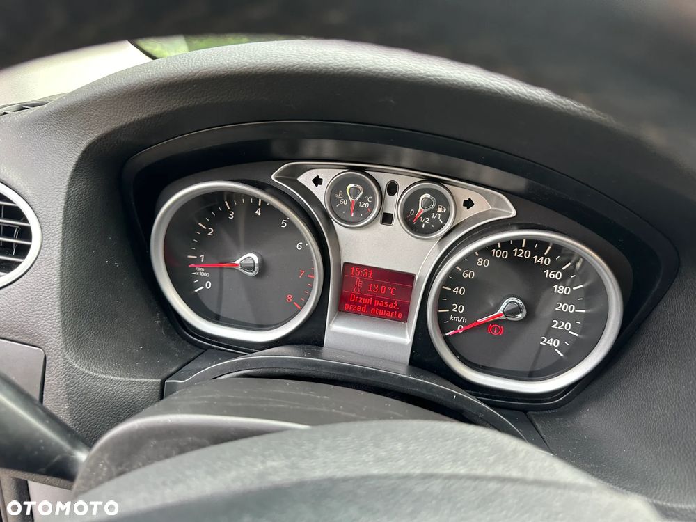 Ford Focus 1.8 Titanium - 19