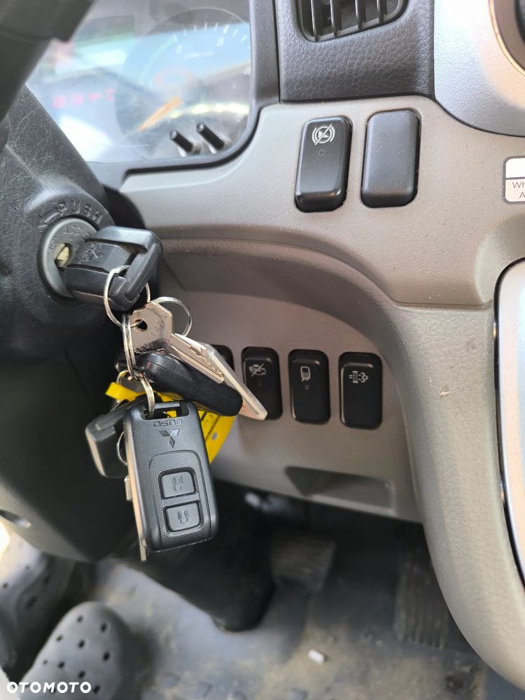 Mitsubishi Fuso center - 21