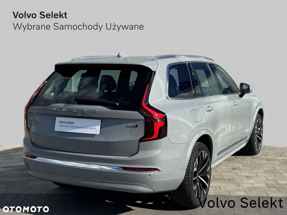 Volvo XC 90 - 9