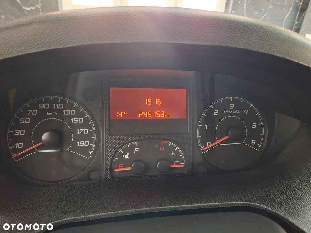 Citroën Jumper Furgon Blaszak 3 Miejsca Służba Drogowa Hak Klimatyzacja Drzwi Przesuwane Lewa Oraz Prawa Strona 2015 Rok Tempomat Dotykowe Radio - 19