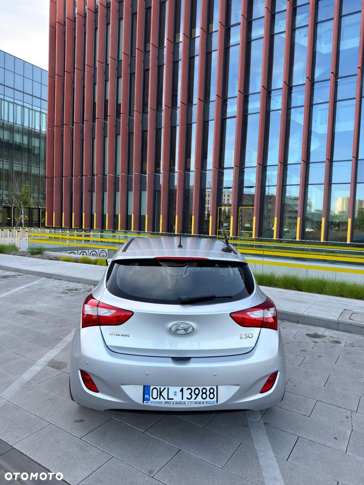 Hyundai i30 1.4 Classic + - 21