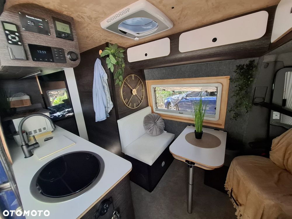 Mercedes-Benz sprinter - 8