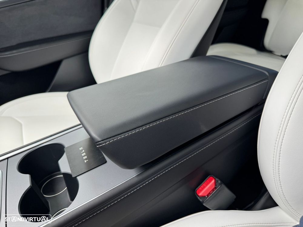 Tesla Model Y Long Range Tração Traseira - 34
