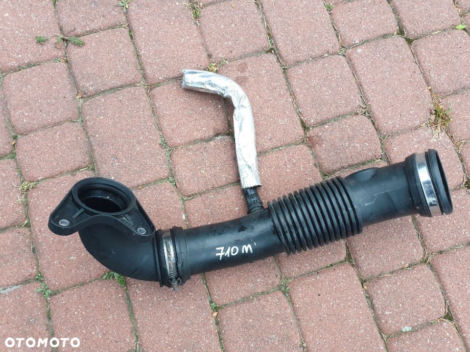 Rura powietrza turbiny Master 2,3 DCi tylni napęd nr 165769532R