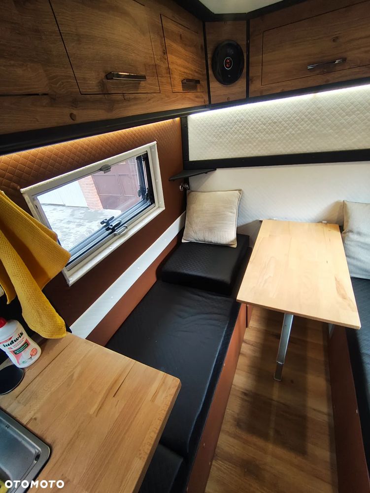 Volkswagen Crafter - 21