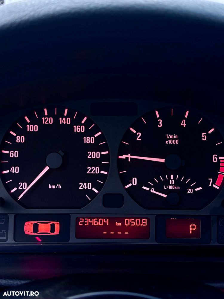 BMW Seria 3 - 8
