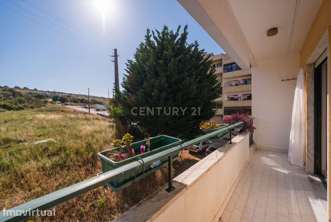 Apartamento T3 com elevador e arrecadação em Mem Martins - Grande imagem: 5/23