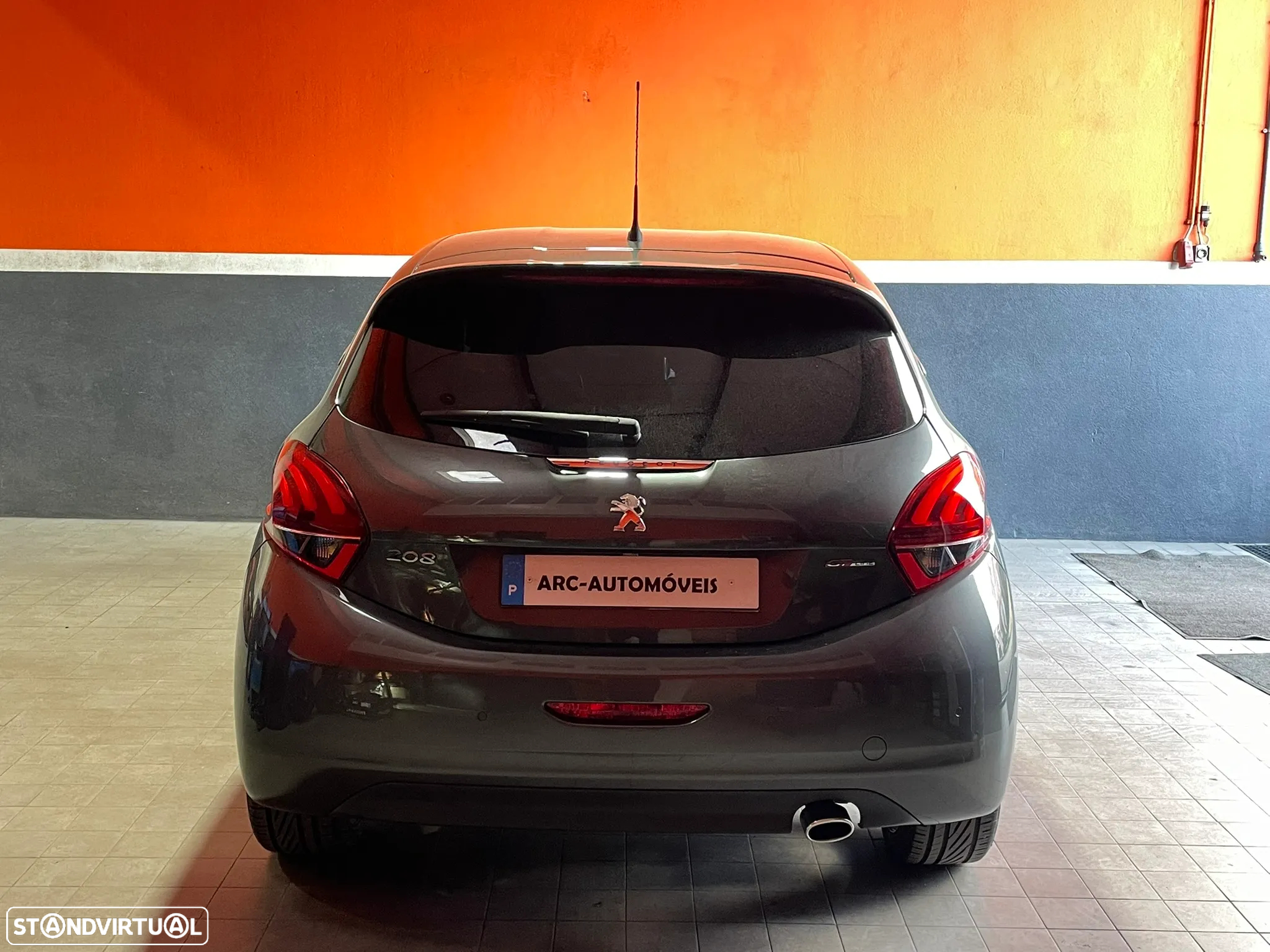 Peugeot 208 1.6 BlueHDi GT Line - 3