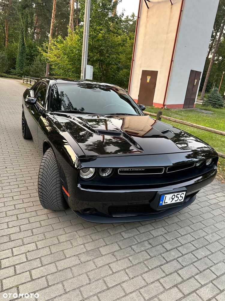 Dodge Challenger - 7