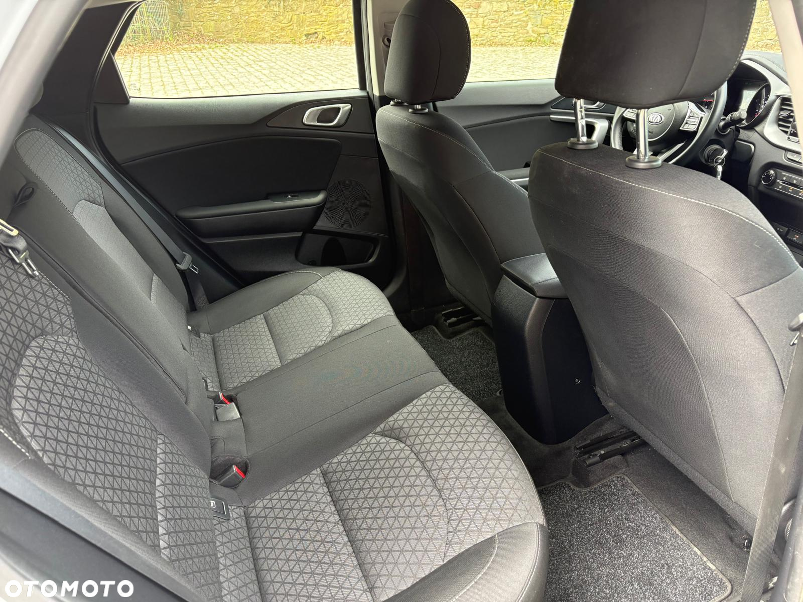 Kia XCeed 1.0 T-GDI L Business Line - 22