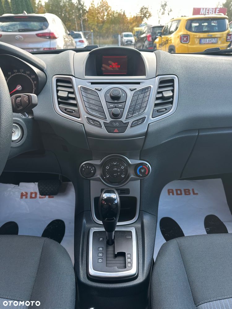Ford Fiesta 1.4 Autom Trend - 16