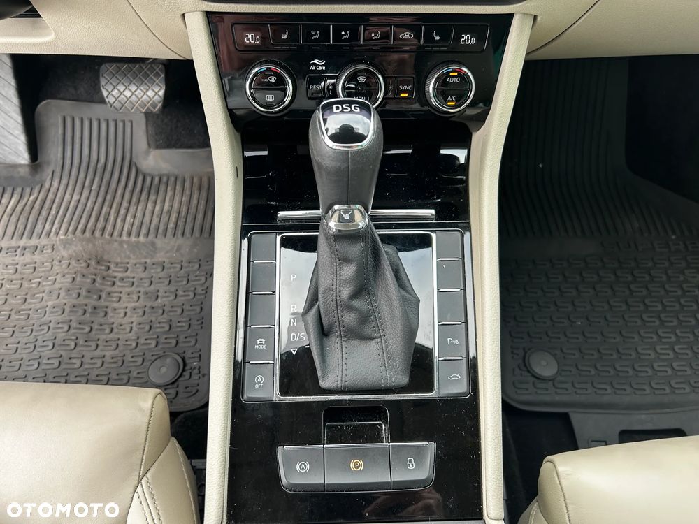 Skoda Superb 1.5 TSI ACT L&K DSG - 29